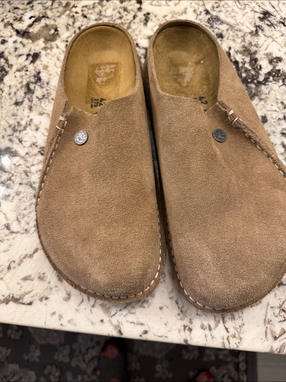 Birkenstock men beige Suede Slip-On Clogs in Camel Tan..new..size 42